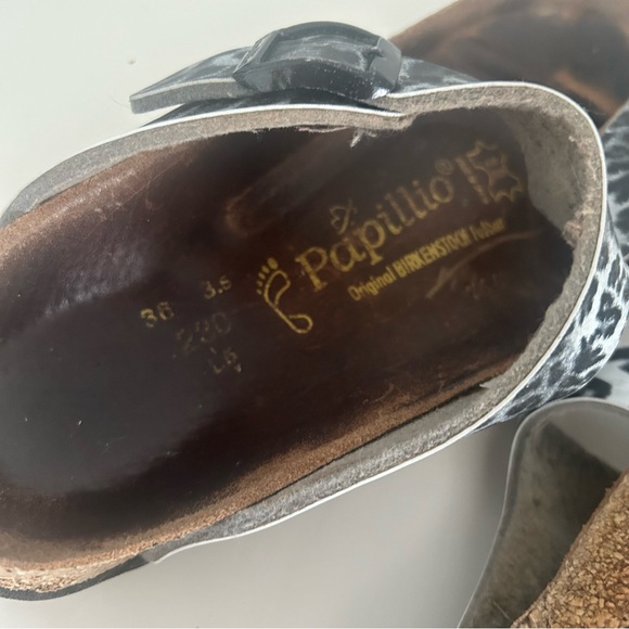 Silver Leopard Print Gizeh Papillio Birkenstock Sandals - Picture 6 of 7